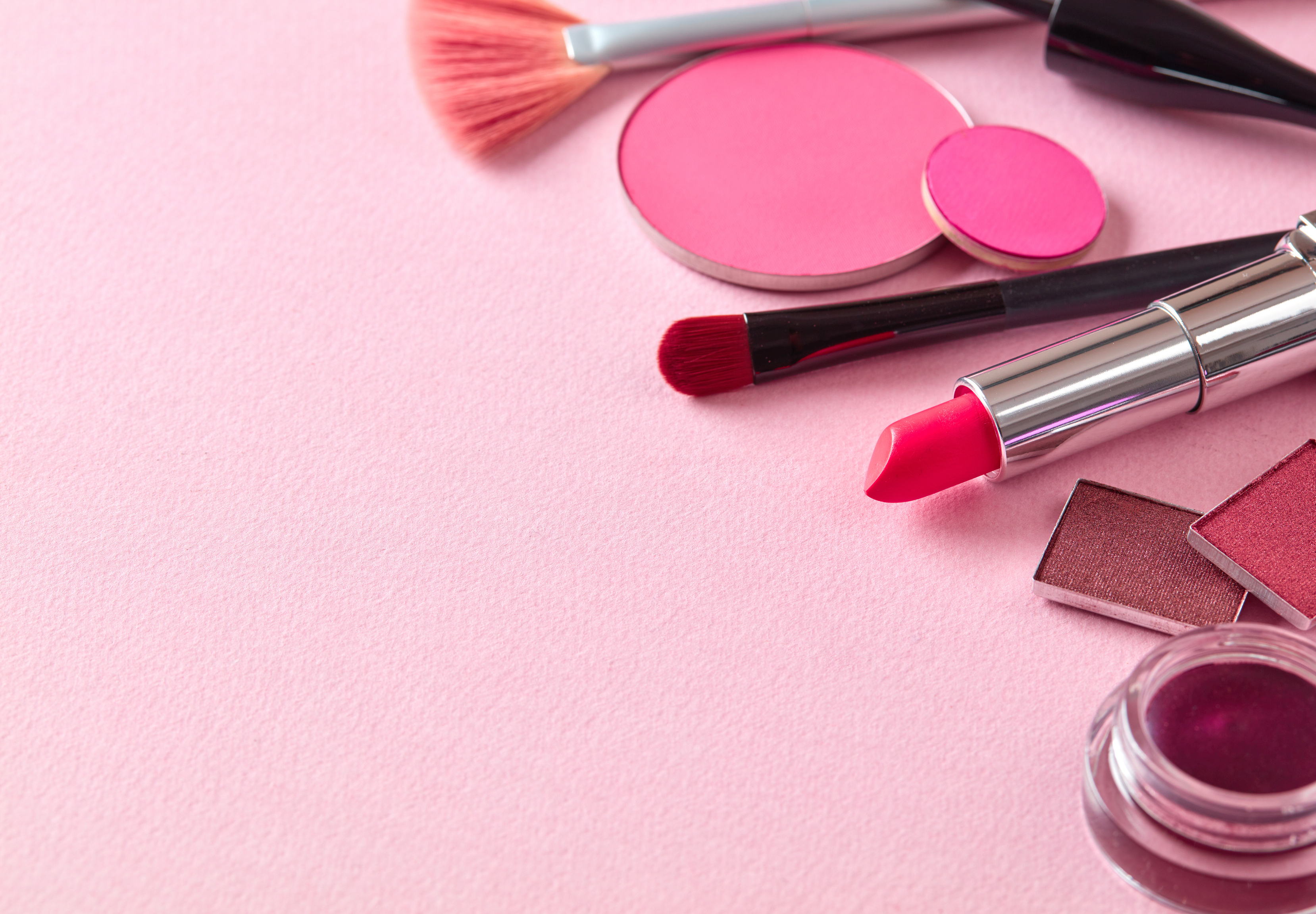 Pink make-up set
